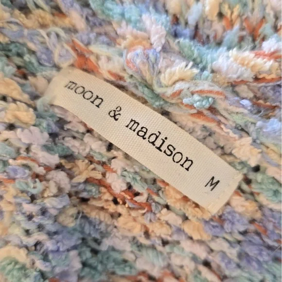 Moon & Madison Pastel Knit Cardigan - Picture 3 of 3